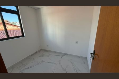 Quarto de apartamento à venda com 2 quartos, 72m² em Camargos, Belo Horizonte