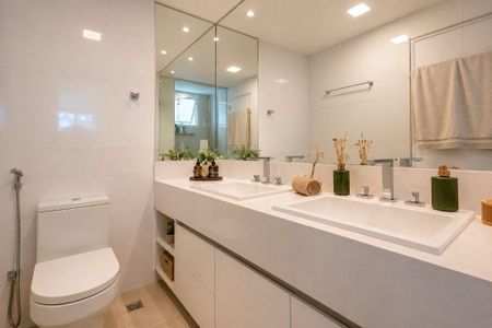 Apartamento à venda com 4 quartos, 303m² em Cambuí, Campinas