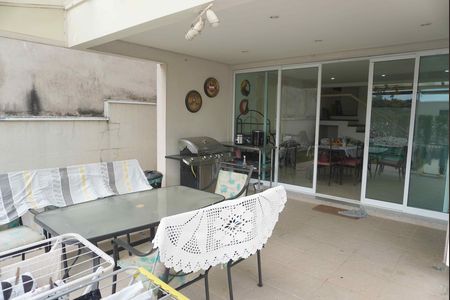 Área Externa de casa de condomínio à venda com 7 quartos, 420m² em Alphaville, Santana de Parnaíba