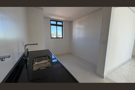 Cozinha de apartamento à venda com 3 quartos, 150m² em Camargos, Belo Horizonte