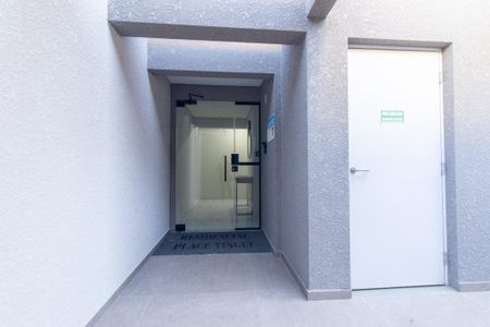 Fachada do bloco de apartamento para alugar com 2 quartos, 100m² em Tingui, Curitiba