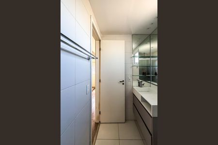 Apartamento para alugar com 92m², 3 quartos e 2 vagas Apartamento para alugar com 92m², 3 quartos e 2 vagasBanheiro da Suíte 1