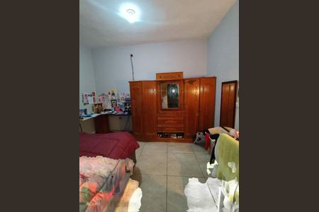 Casa à venda com 3 quartos, 250m² em Parque Sabara, São Paulo