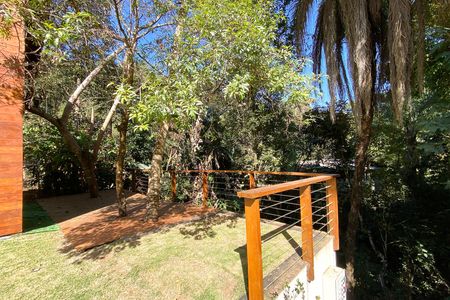 Quintal de casa de condomínio para alugar com 4 quartos, 500m² em Arvoredo, Nova Lima