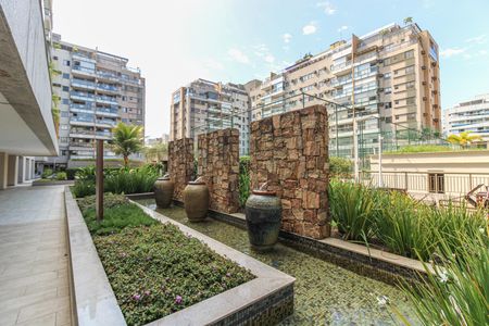 Apartamento à venda com 83m², 3 quartos e 1 vaga Apartamento à venda com 83m², 3 quartos e 1 vagaÁrea comum