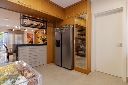 Apartamento à venda com 142m², 4 quartos e 3 vagas Apartamento à venda com 142m², 4 quartos e 3 vagasCozinha
