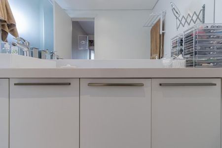Apartamento à venda com 142m², 4 quartos e 3 vagas Apartamento à venda com 142m², 4 quartos e 3 vagasBanheiro da Suíte 2