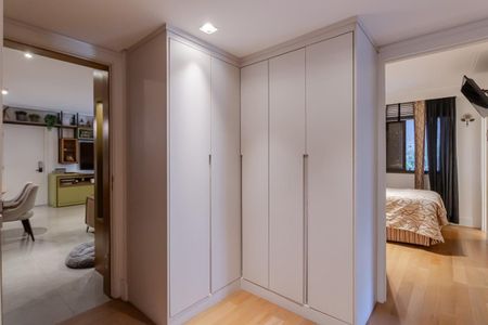 Apartamento à venda com 142m², 4 quartos e 3 vagas