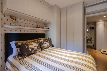 Apartamento à venda com 142m², 4 quartos e 3 vagas Apartamento à venda com 142m², 4 quartos e 3 vagasSuíte 1