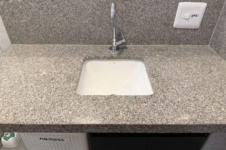 Apartamento para alugar com 58m², 1 quarto e sem vaga Apartamento para alugar com 58m², 1 quarto e sem vagaBanheiro