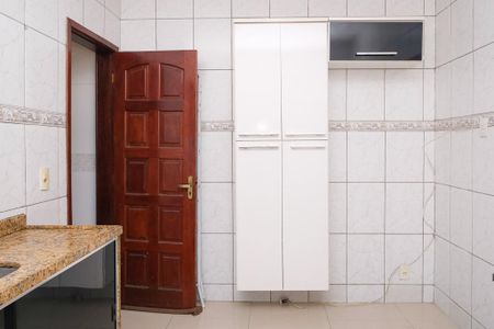 Casa para alugar com 2 quartos, 72m² em Viga, Nova Iguaçu