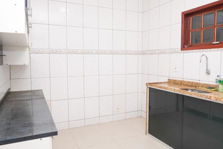 Cozinha de casa para alugar com 2 quartos, 72m² em Viga, Nova Iguaçu
