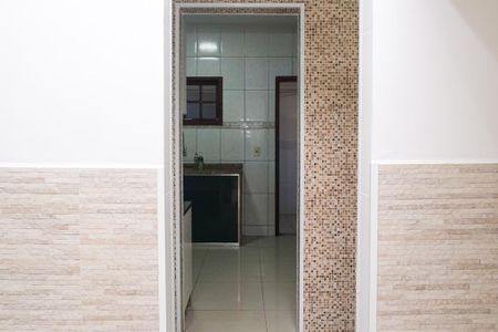 Sala de casa para alugar com 2 quartos, 72m² em Viga, Nova Iguaçu