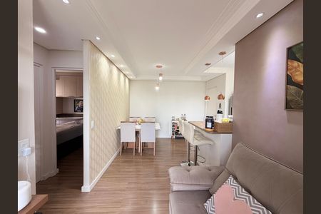 Sala de apartamento à venda com 2 quartos, 50m² em Vila Nambi, Jundiaí