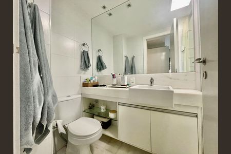 Banheiro de apartamento à venda com 3 quartos, 92m² em Vila da Serra, Nova Lima