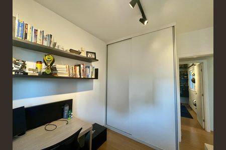 Quarto de apartamento à venda com 3 quartos, 92m² em Vila da Serra, Nova Lima