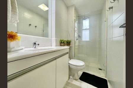 Apartamento à venda com 92m², 3 quartos e 2 vagas Apartamento à venda com 92m², 3 quartos e 2 vagasBanheiro