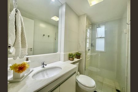 Apartamento à venda com 92m², 3 quartos e 2 vagas Apartamento à venda com 92m², 3 quartos e 2 vagasBanheiro