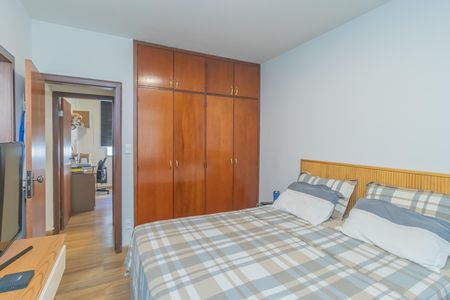 Apartamento à venda com 180m², 4 quartos e 2 vagas
