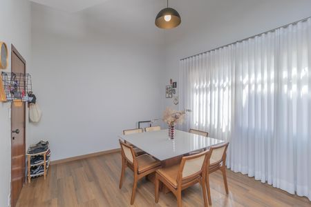 Apartamento à venda com 180m², 4 quartos e 2 vagas