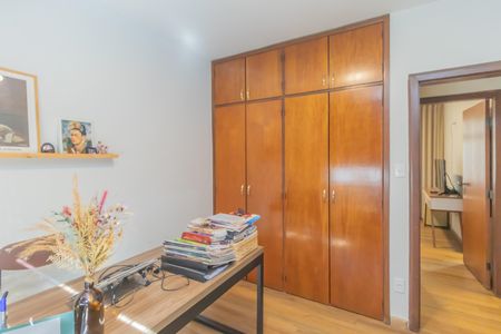 Apartamento à venda com 180m², 4 quartos e 2 vagas