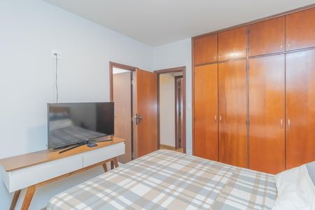 Apartamento à venda com 180m², 4 quartos e 2 vagas