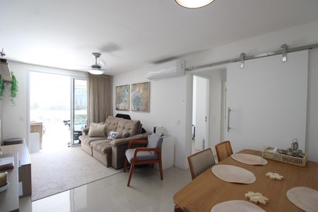 Sala de apartamento à venda com 2 quartos, 85m² em Barra da Tijuca, Rio de Janeiro