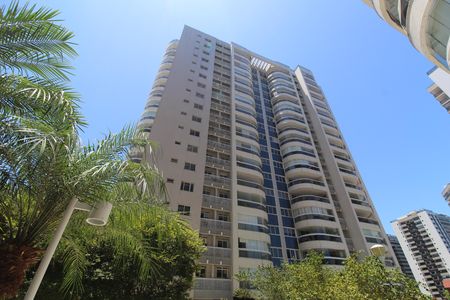 Fachada do bloco de apartamento à venda com 2 quartos, 85m² em Barra da Tijuca, Rio de Janeiro