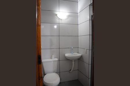 Banheiro de kitnet/studio para alugar com 1 quarto, 22m² em Santo Amaro, São Paulo