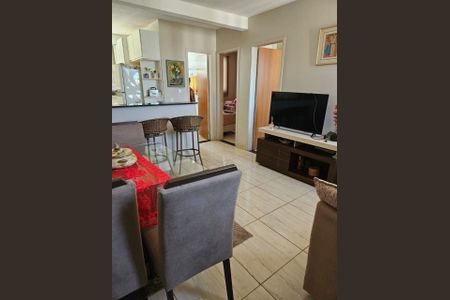 Sala de apartamento para alugar com 2 quartos, 45m² em Jardim Europa, Uberlândia