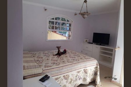 Casa à venda com 4 quartos, 250m² em Jardim Textil, São Paulo