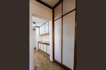 Cozinha de apartamento para alugar com 3 quartos, 280m² em Cambuí, Campinas