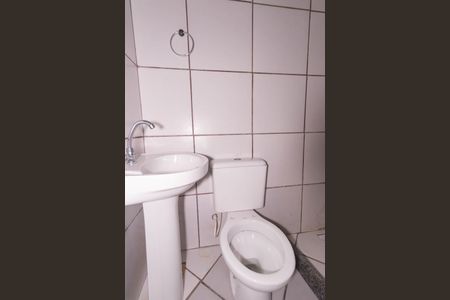 Banheiro de casa para alugar com 2 quartos, 100m² em Porto Velho, São Gonçalo