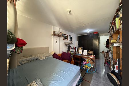 Apartamento à venda com 34m², 1 quarto e sem vaga