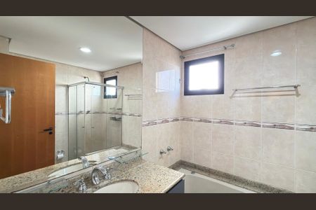Apartamento para alugar com 127m², 3 quartos e 3 vagas