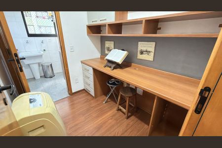 Apartamento para alugar com 127m², 3 quartos e 3 vagas