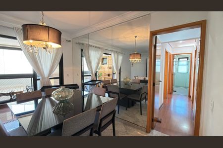 Apartamento para alugar com 127m², 3 quartos e 3 vagas