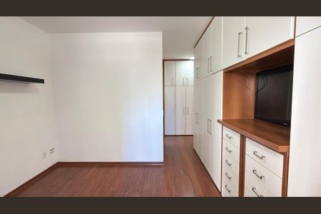 Apartamento para alugar com 127m², 3 quartos e 3 vagas