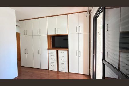 Apartamento para alugar com 127m², 3 quartos e 3 vagas