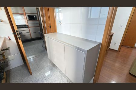 Apartamento para alugar com 127m², 3 quartos e 3 vagas