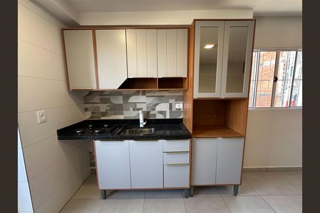 Cozinha de casa de condomínio para alugar com 1 quarto, 35m² em Sacomã, São Paulo