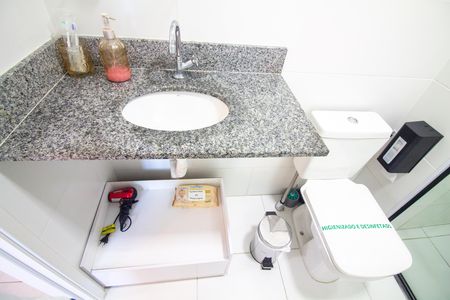 Apartamento à venda com 37m², 2 quartos e sem vaga Apartamento à venda com 37m², 2 quartos e sem vagaBanheiro