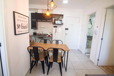 Apartamento à venda com 37m², 2 quartos e sem vaga Apartamento à venda com 37m², 2 quartos e sem vagaSala