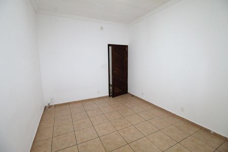 Casa para alugar com 170m², 2 quartos e 2 vagasQuarto 1