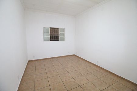 Casa para alugar com 170m², 2 quartos e 2 vagasQuarto 1