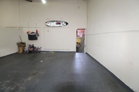 Garagem de casa para alugar com 2 quartos, 170m² em Jardim Satélite, São José dos Campos