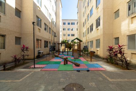 Apartamento à venda com 44m², 2 quartos e 1 vaga Apartamento à venda com 44m², 2 quartos e 1 vagaÁrea comum - Playground