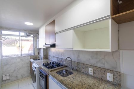 Apartamento à venda com 44m², 2 quartos e 1 vaga Apartamento à venda com 44m², 2 quartos e 1 vagaCozinha e Área de Serviço
