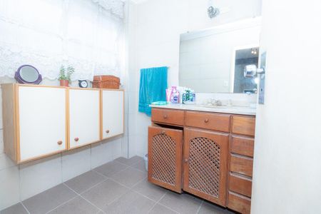 Apartamento à venda com 155m², 3 quartos e 1 vagaBanheiro da Suíte