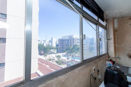 Apartamento à venda com 155m², 3 quartos e 1 vagaÁrea de Serviço